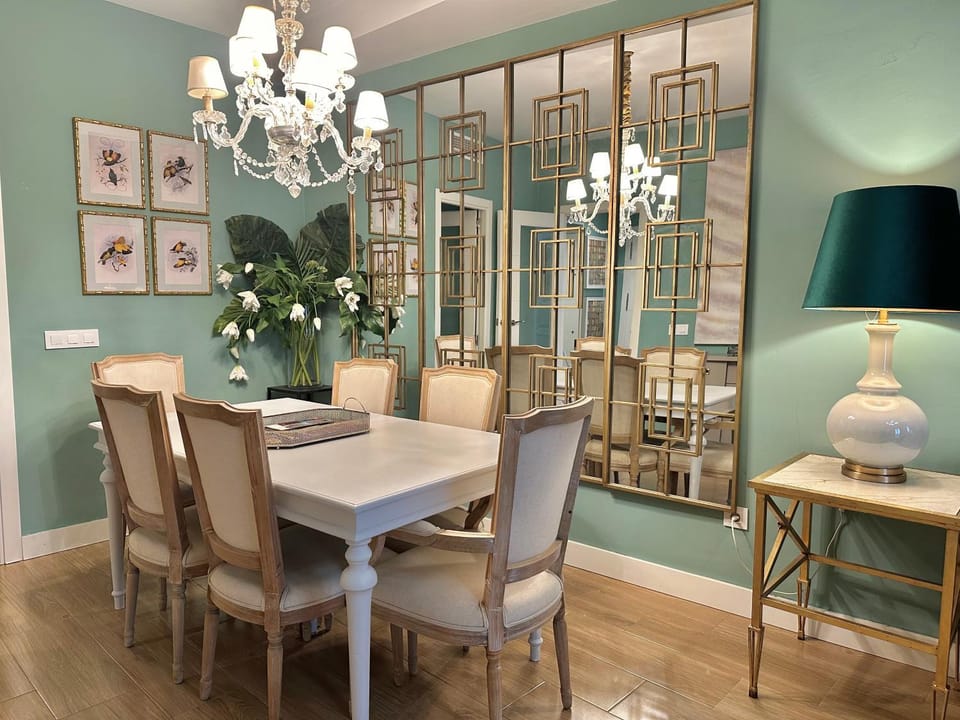 Living room, Dining area