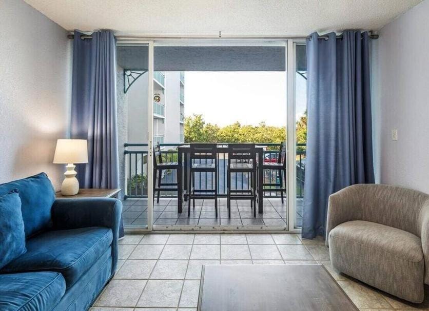 Salt Pond Hideaway | Comfortable Condo with Pool! House in Key West