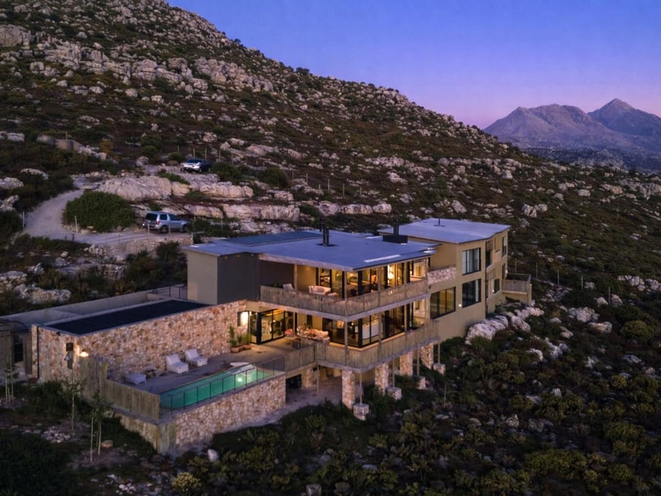 Property building, Mountain view, Area and facilities, Swimming pool