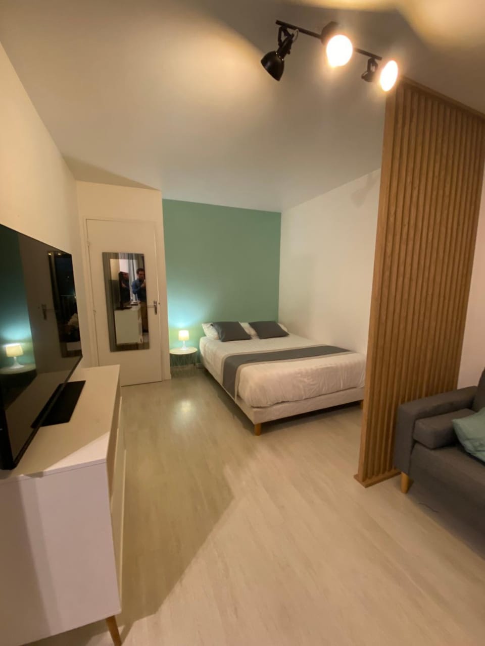TV and multimedia, Bedroom