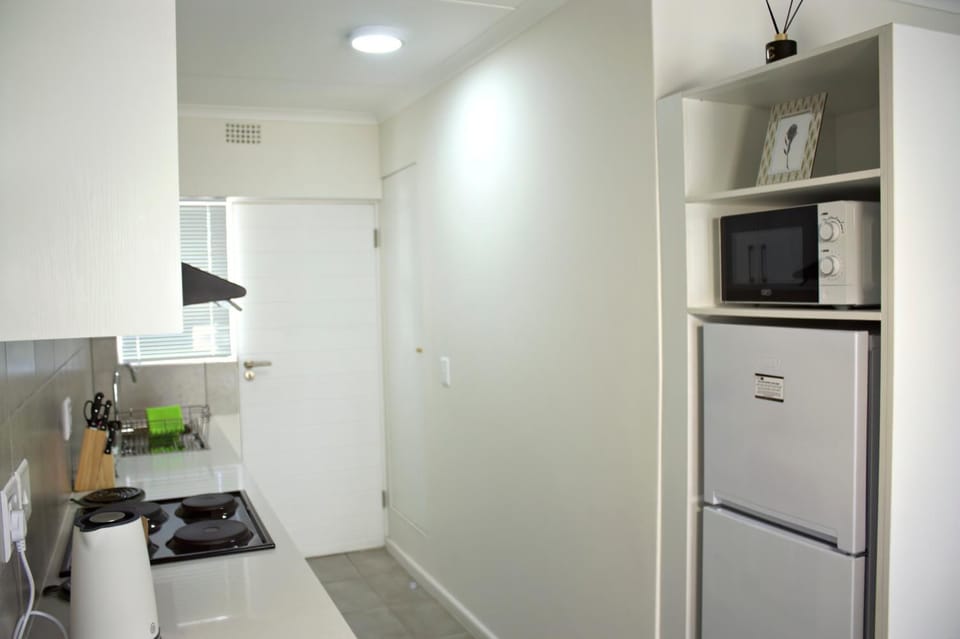 Kitchen or kitchenette, kitchen