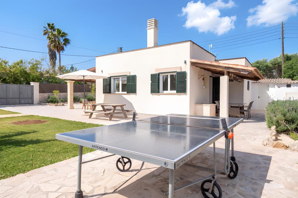 Las Estrellas Cala Llombards Villa in Migjorn