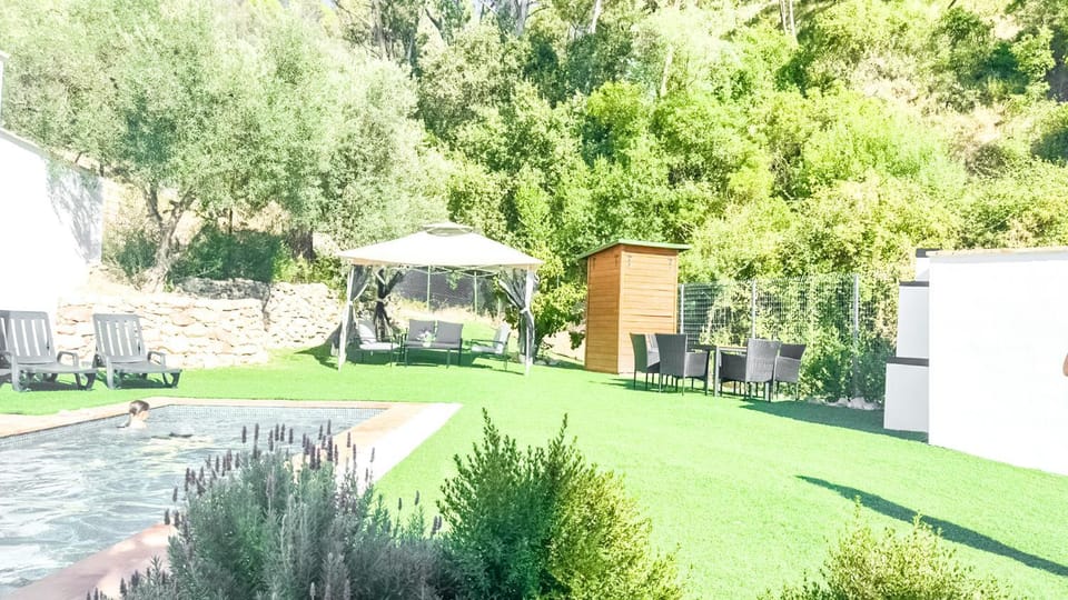 Property building, Garden view