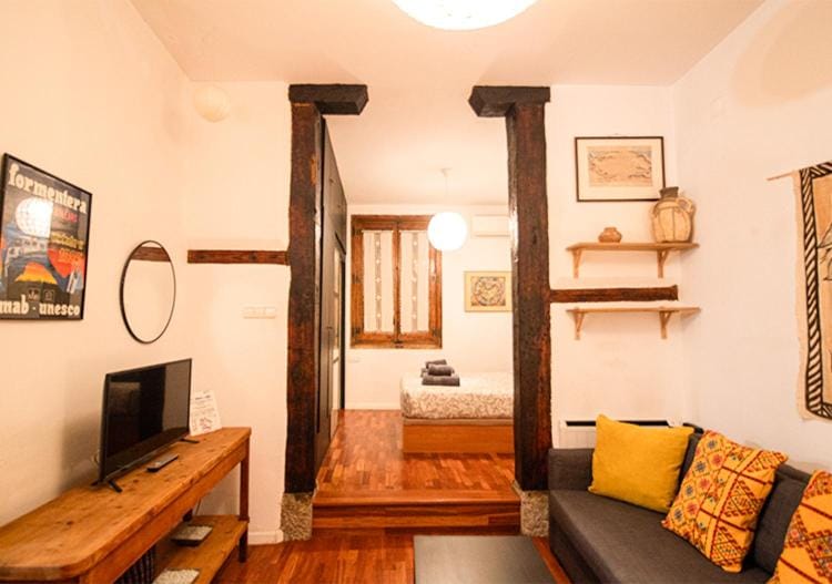 Apartamento Almendro Apartment in Centro