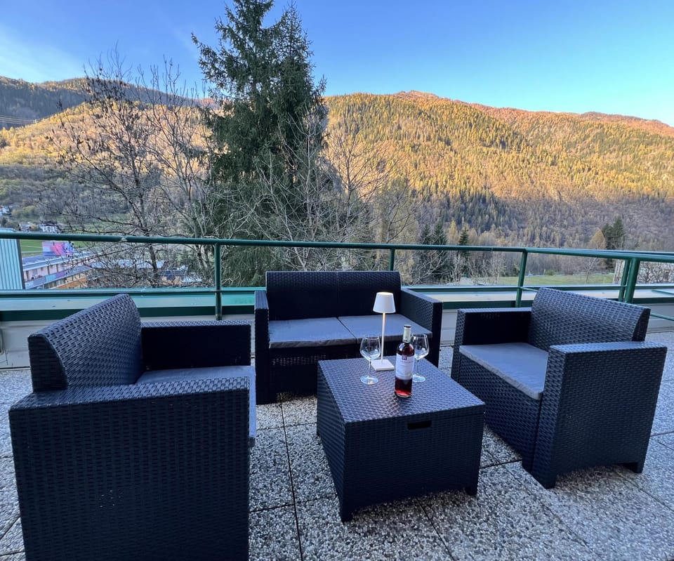 View (from property/room), Balcony/Terrace