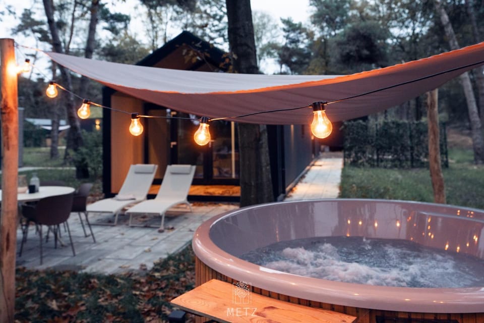 Sallands natuurhuisje Hellendoorn hottub Metz Chalet in Overijssel (province)