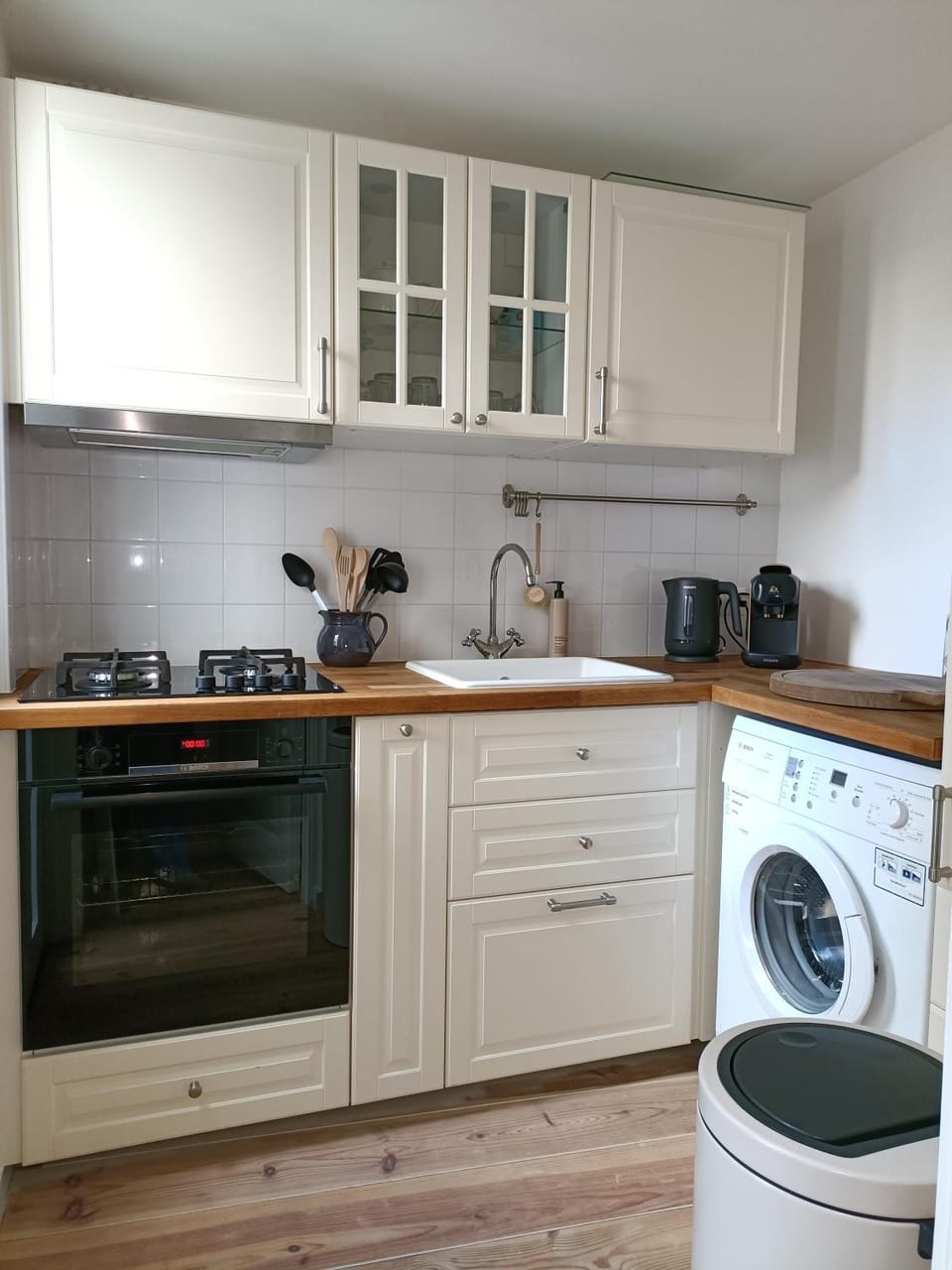 Coffee/tea facilities, Kitchen or kitchenette, washing machine