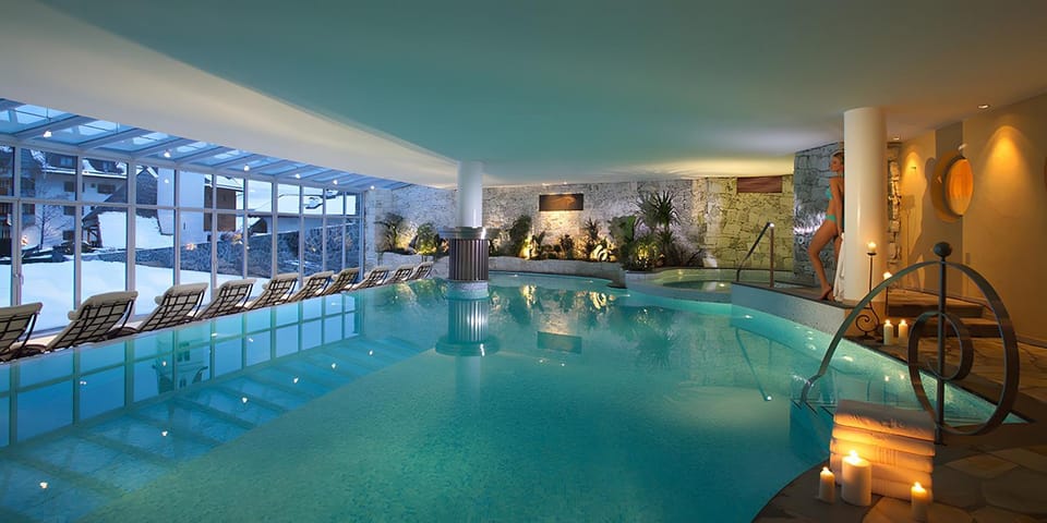 Property building, Swimming pool