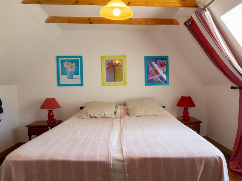 Property building, Living room, Bedroom