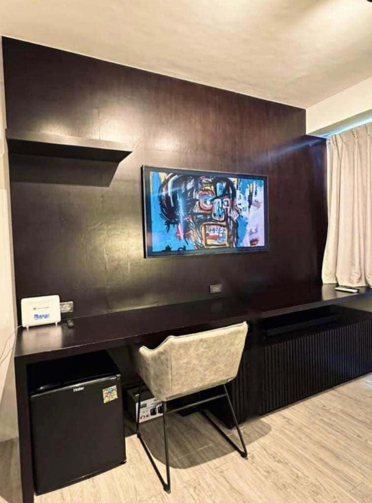 Communal lounge/ TV room, Seating area, Evening entertainment