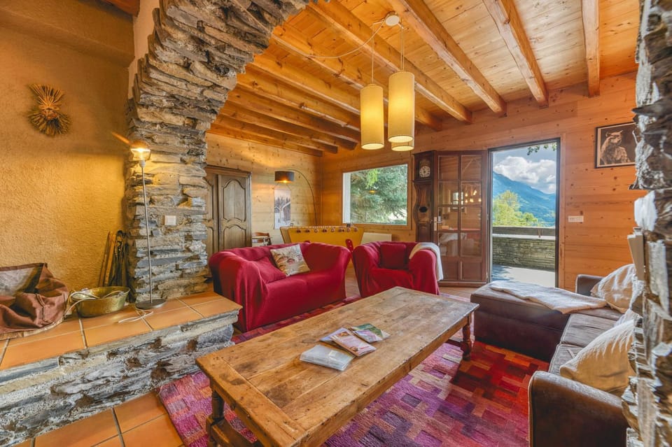 Property building, Living room