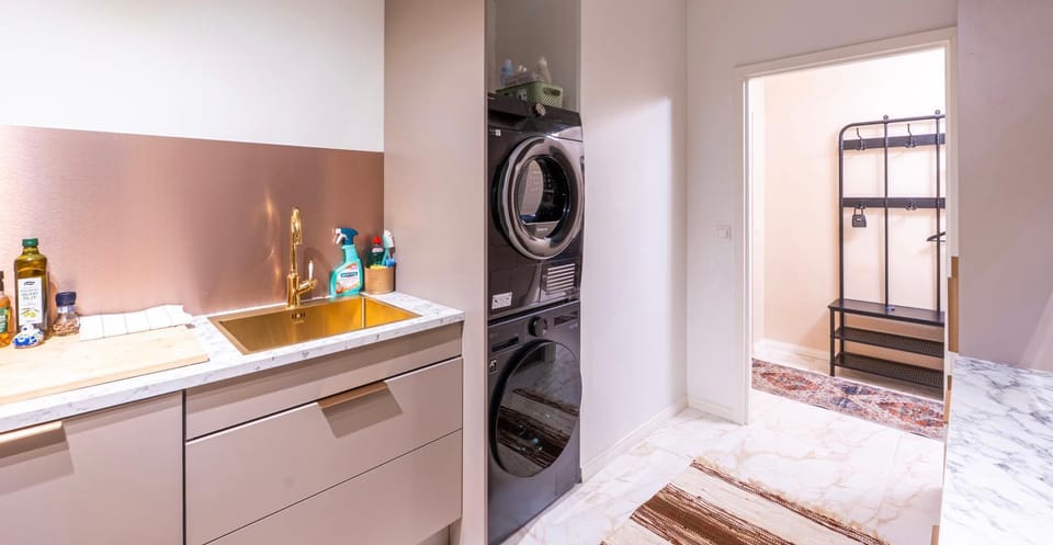 Premium City Center 2 rooms Apartment Glassed Balcony FREE PRIVATE PARKING Apartment in Kemi