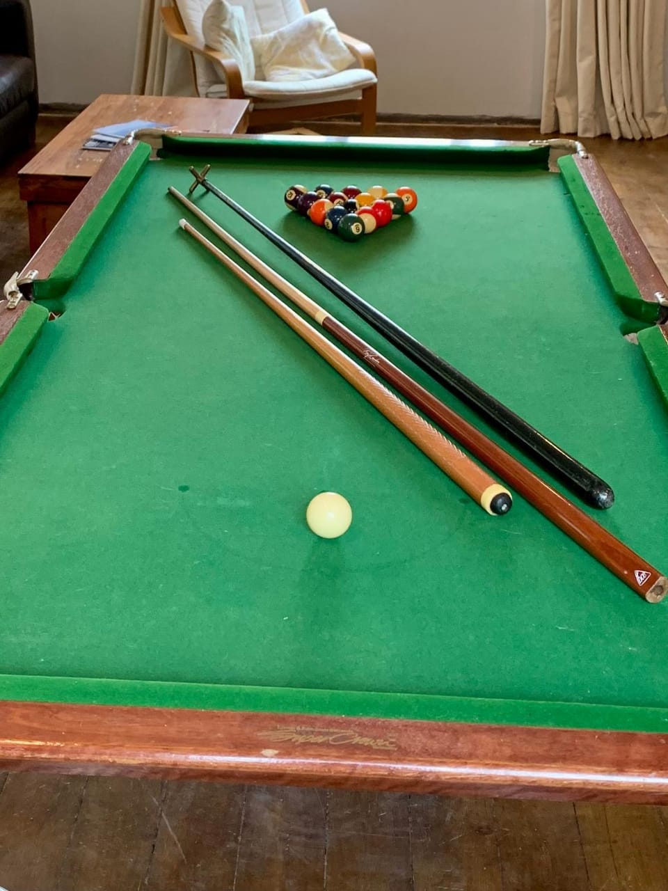 Acorn Cottage House in Guildford