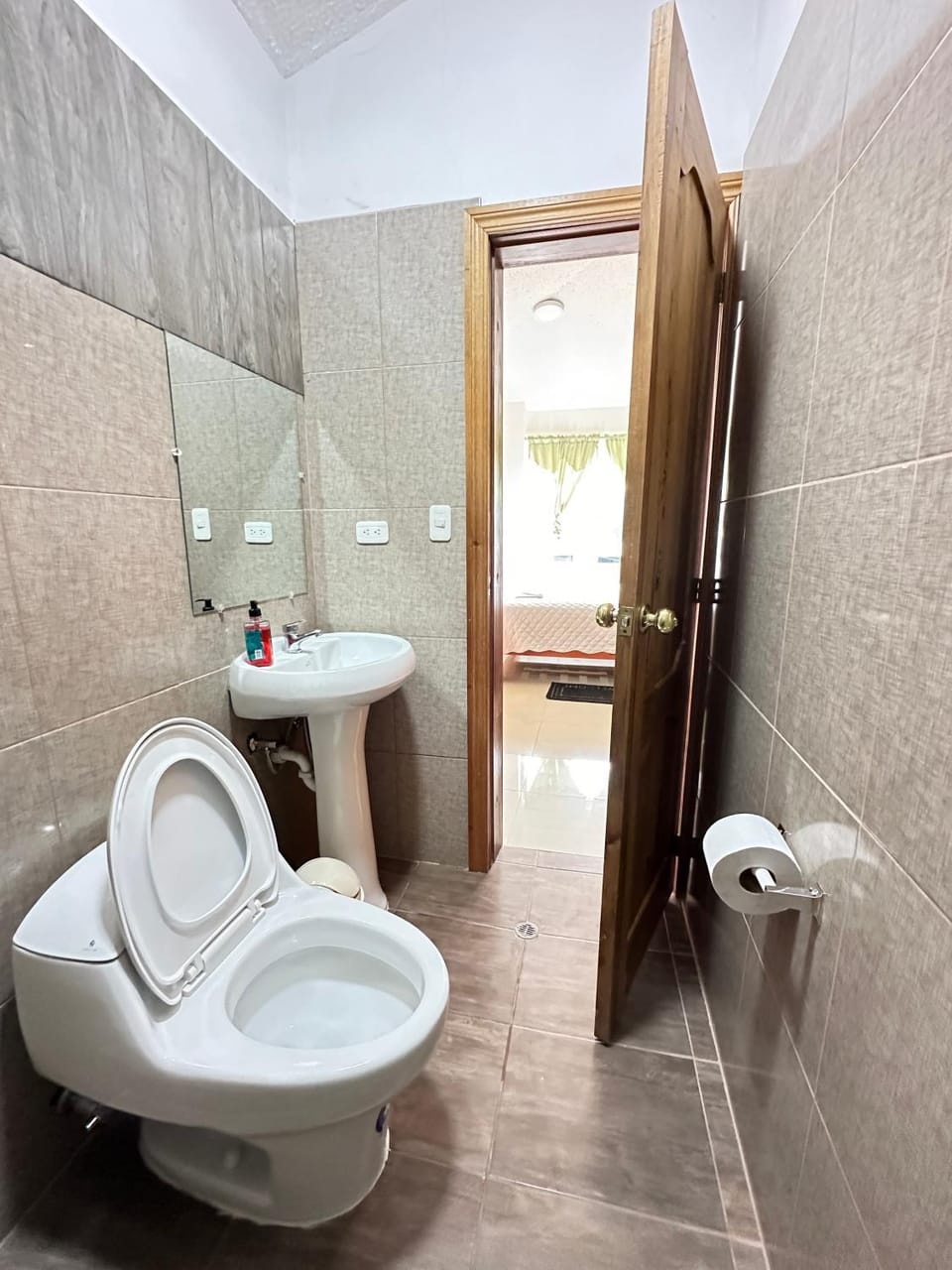 Amazing Home - Habitación Doble Matrimonial Vacation rental in Banos