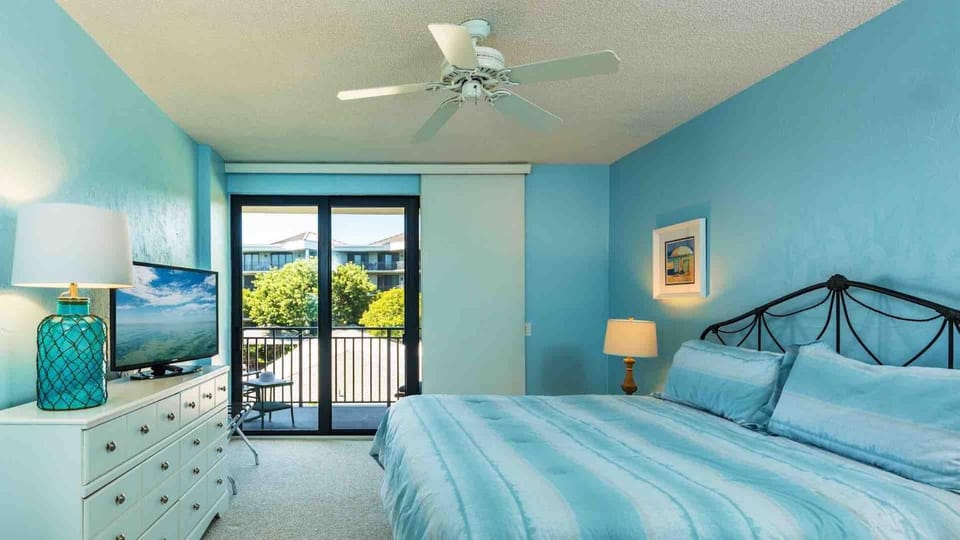Follow The Sun by Last Key Realty Apartment in Key West