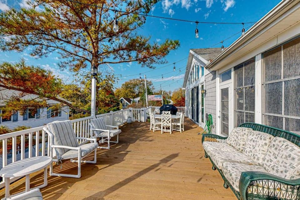 Rehoboth Beach --- 21163 Bayview Rd. House in Rehoboth Beach