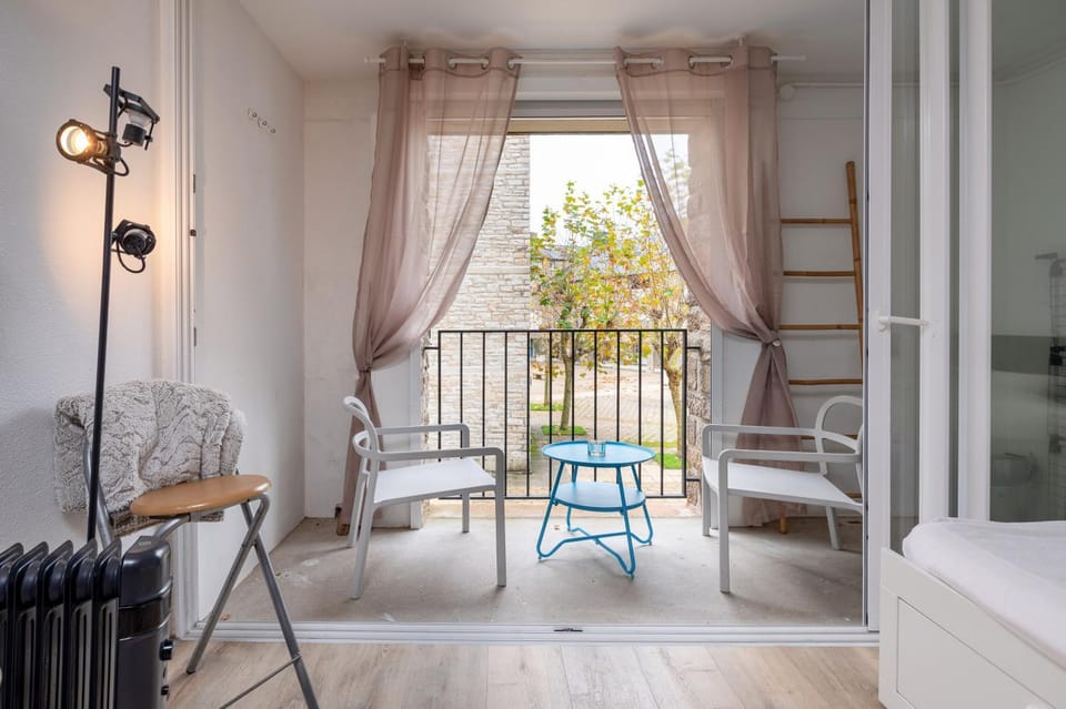 Property building, Living room