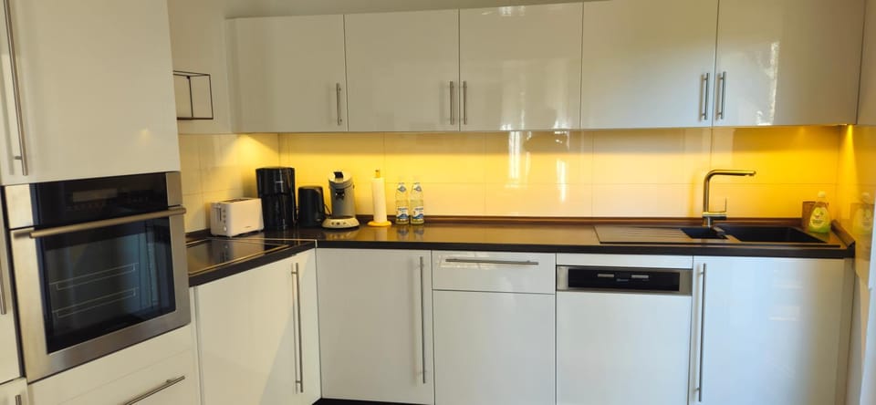 E"STEIN 3 ZKB Balkon Apartment in Koblenz