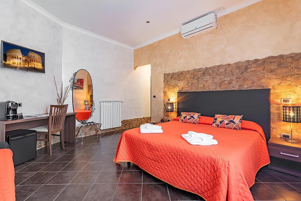 Bed, TV and multimedia, Other, Photo of the whole room, Seating area, Bedroom, Area and facilities, furniture, heating, internet, air conditioner