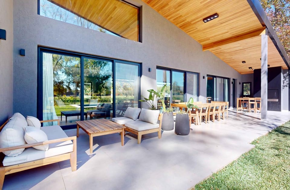 RentUp - Diseño exclusivo espacios unicos Tessalia Casa Polo House in Pilar