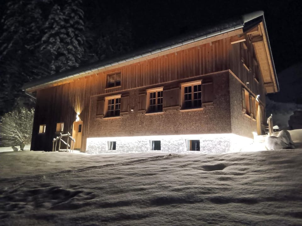 Property building, Winter
