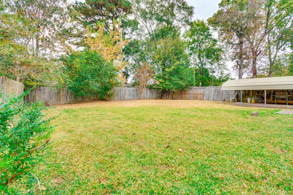 8 Mi to Dwtn Little Rock - Home with Fenced Yard! House in Little Rock