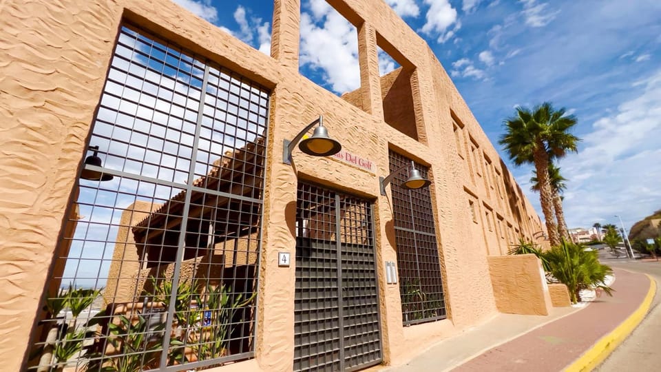 Property building, Quiet street view