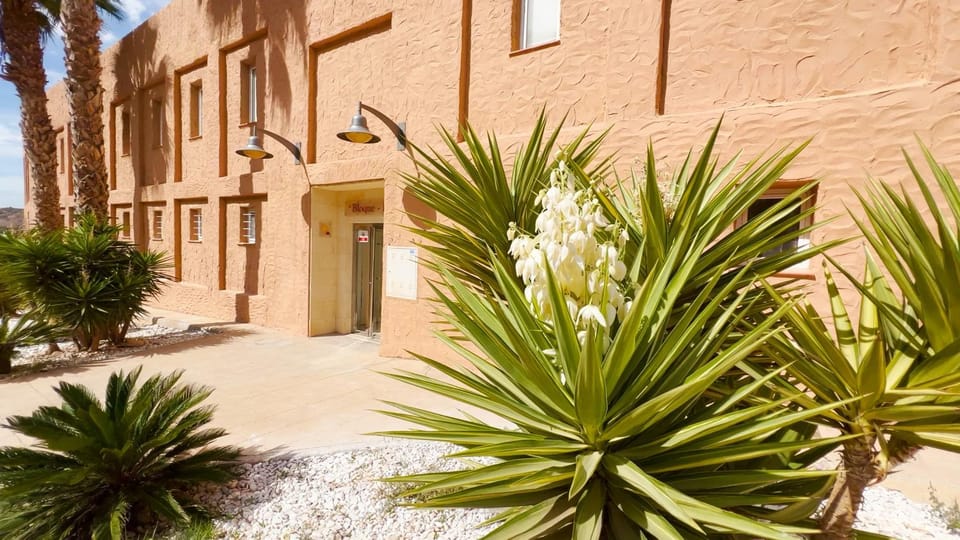 Property building, Quiet street view