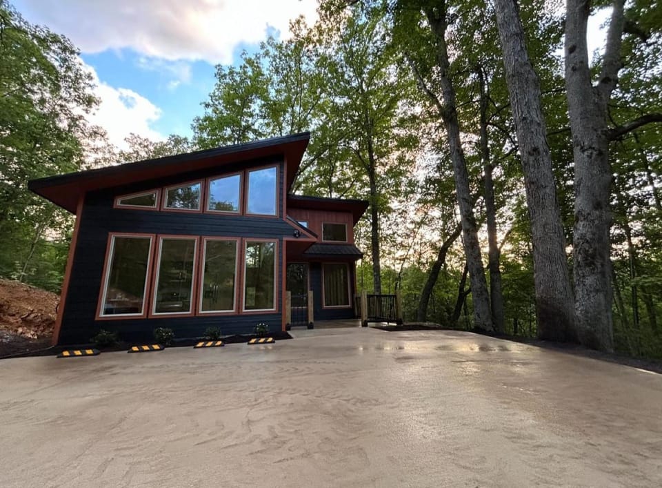Property building, Day, Natural landscape