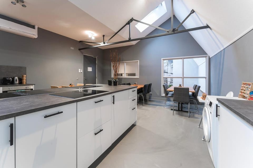 Suite w kitchen acces,Den bosch- Oss, near train Apartment in North Brabant (province)