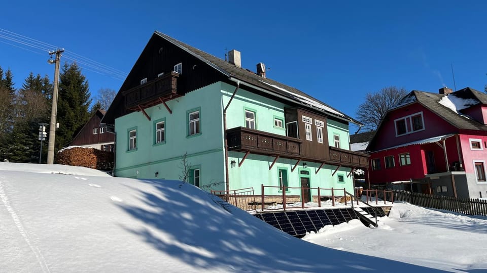 Property building, Day, Winter