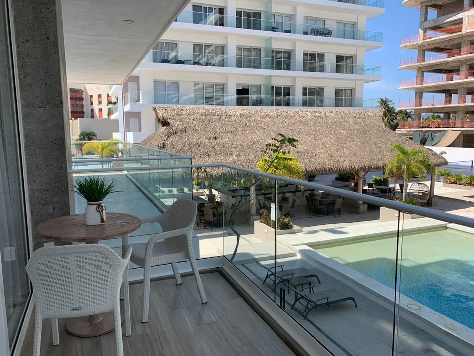 Patio, Balcony/Terrace