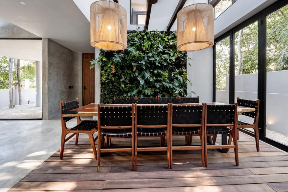 Garden, Seating area, Dining area
