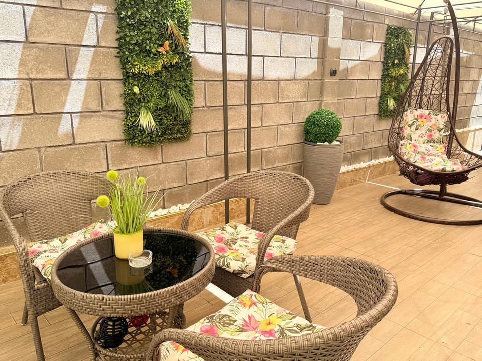 Patio, Garden, Seating area