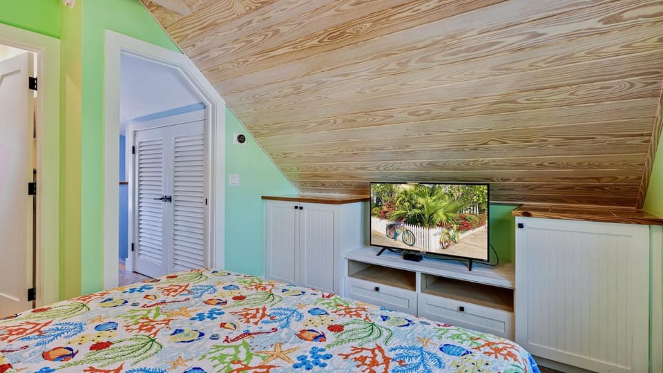 Casita Olivietta by Last Key Realty House in Key West