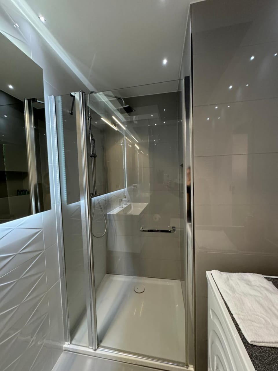 Shower, Bathroom