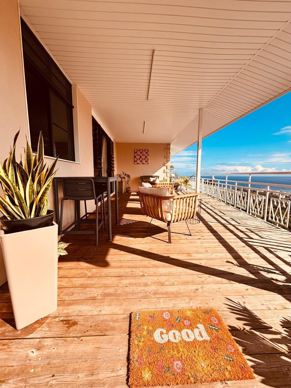 Patio, Communal lounge/ TV room, Natural landscape, Balcony/Terrace, Sea view