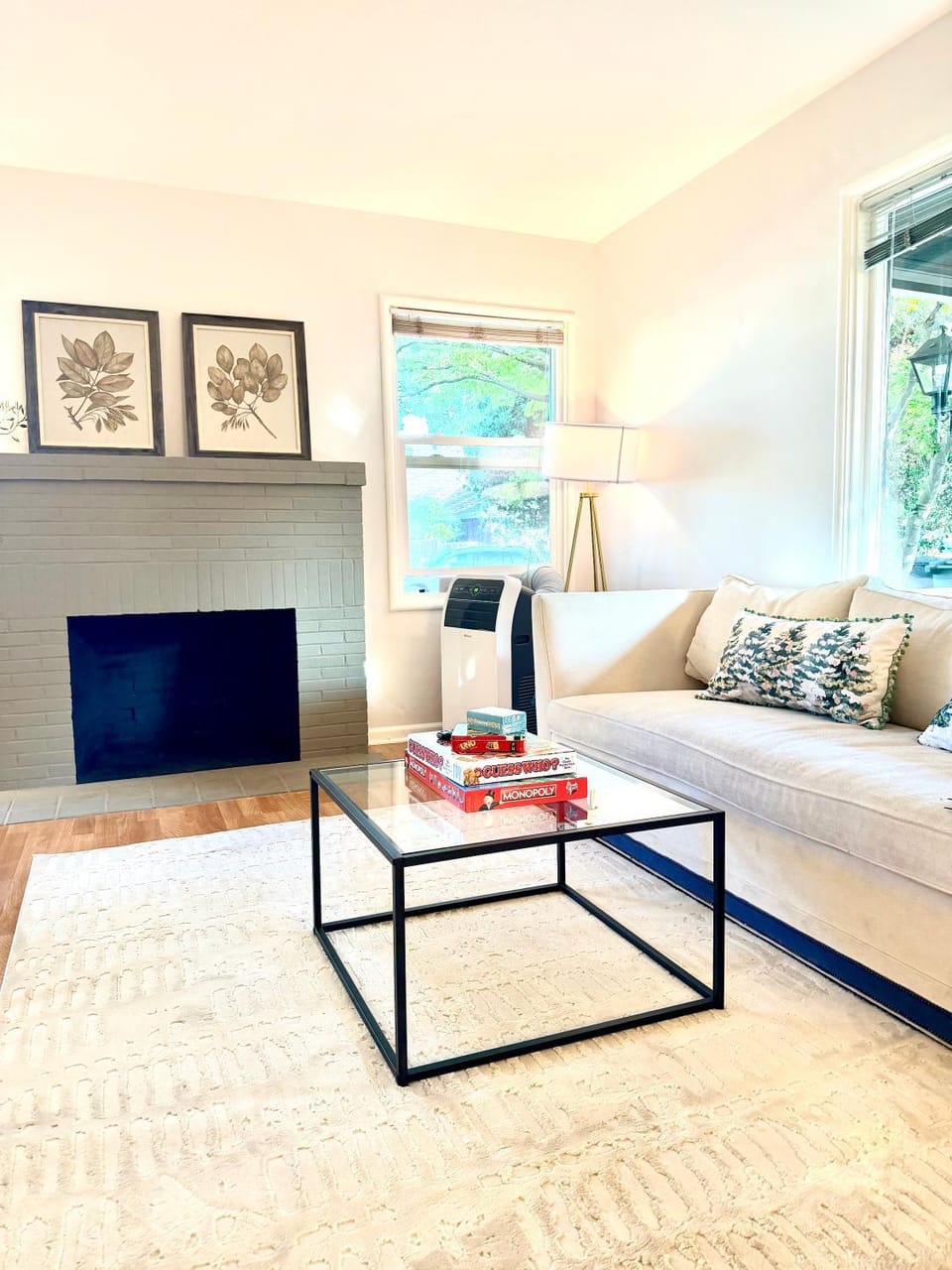 Newly Furnished Retreat 5 Min to Stanford & Downtown Palo Alto House in Menlo Park