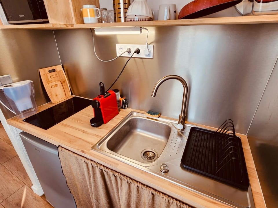 Coffee/tea facilities, Kitchen or kitchenette