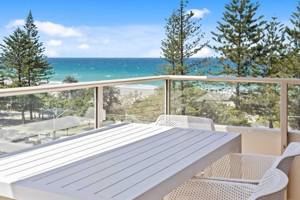 Escape on the Esplanade Apartment in Burleigh Heads