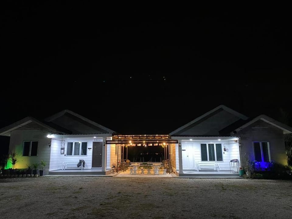 IDAMAN COTTAGE Sekinchan Villa in Selangor, Malaysia