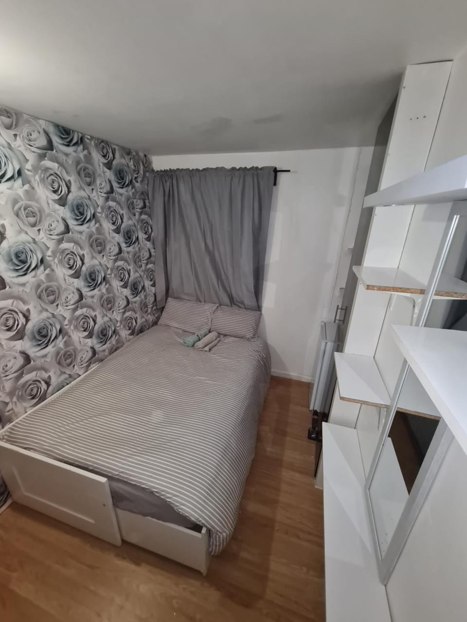 Guesthouse Vacation rental in Grays