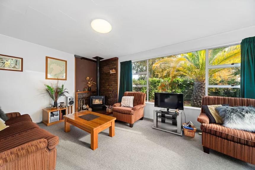 Westhall in Kinloch House in Manawatū-Whanganui, New Zealand