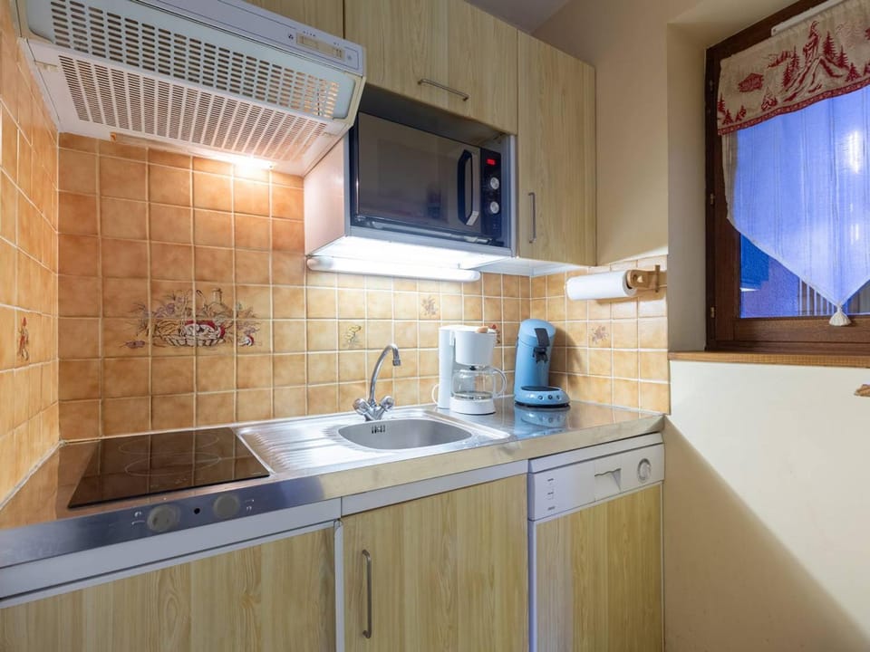 Chalet 6 personnes Peyragudes avec cheminée et barbecue - FR-1-695-62 Chalet in Catalonia
