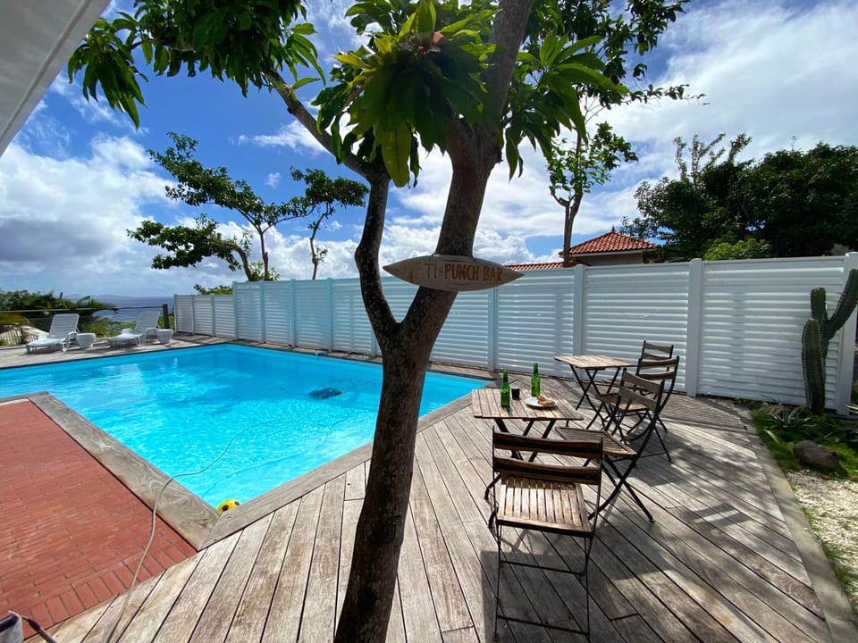 Balcony/Terrace, Lounge or bar, Pool view, Swimming pool, Swimming pool