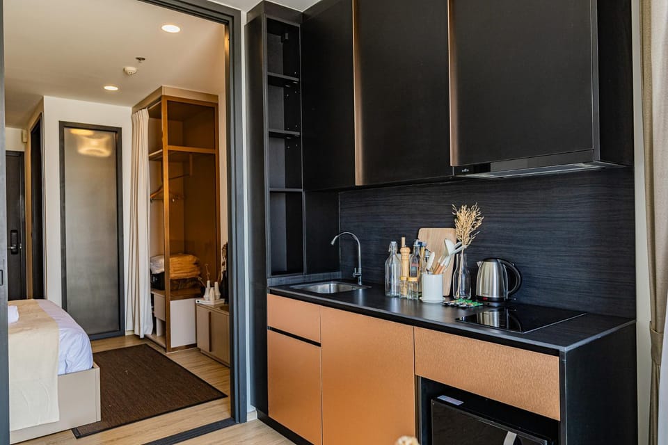 Kitchen or kitchenette