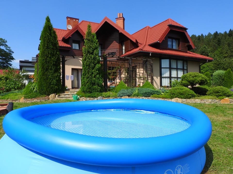 Activities, On site, Swimming pool, Entertainment