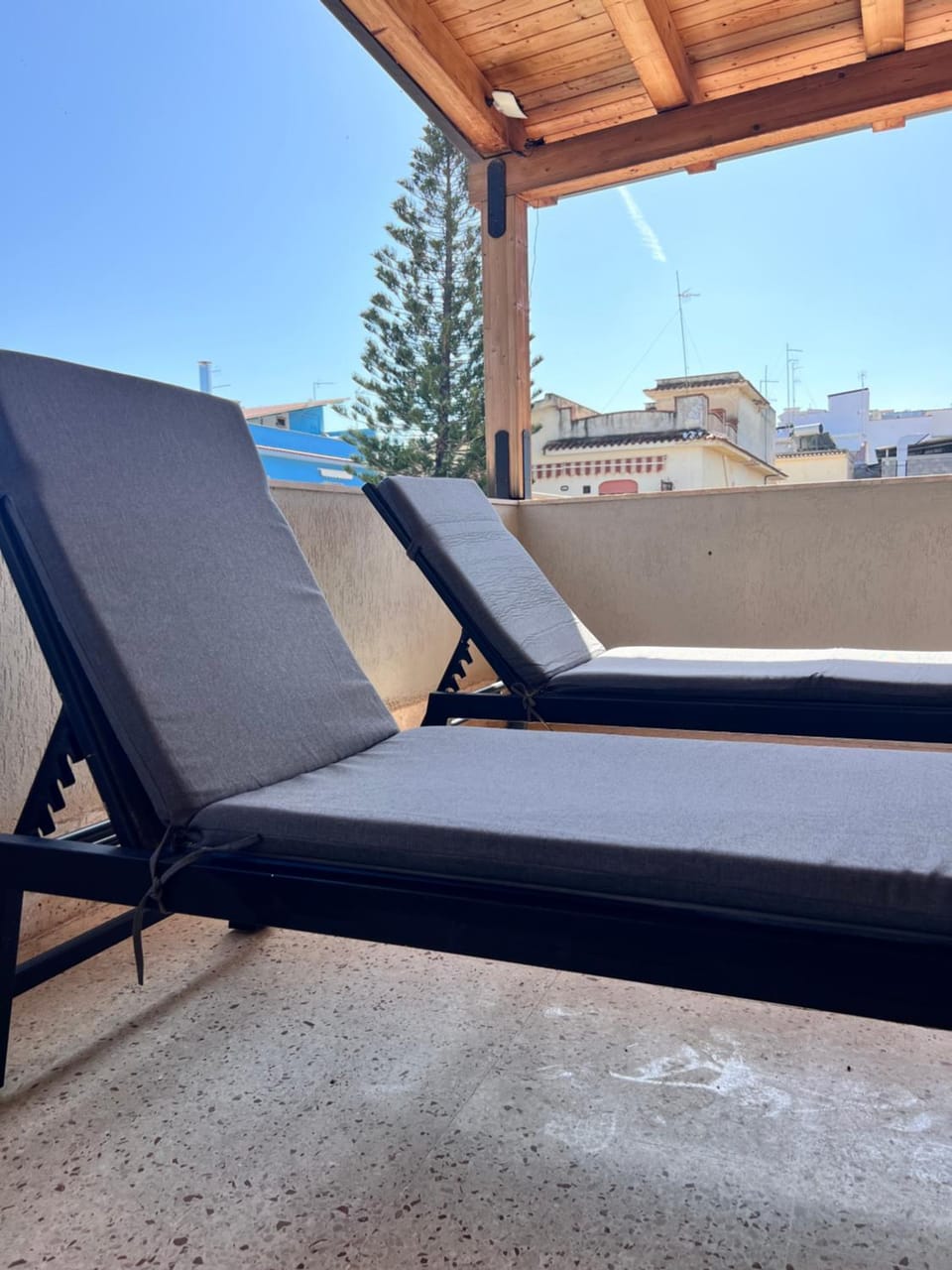 Balcony/Terrace, sunbed