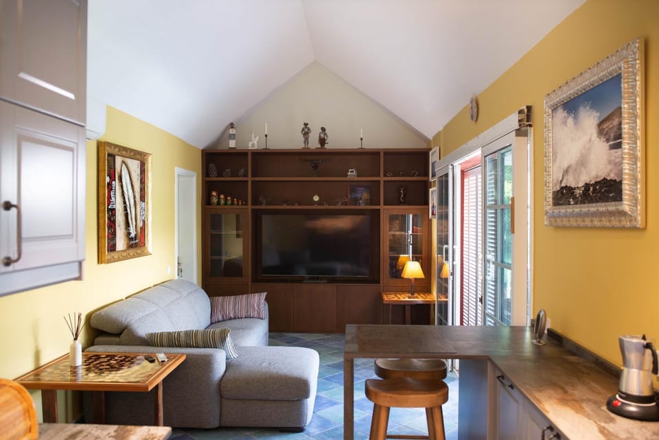 TV and multimedia, Living room, Seating area