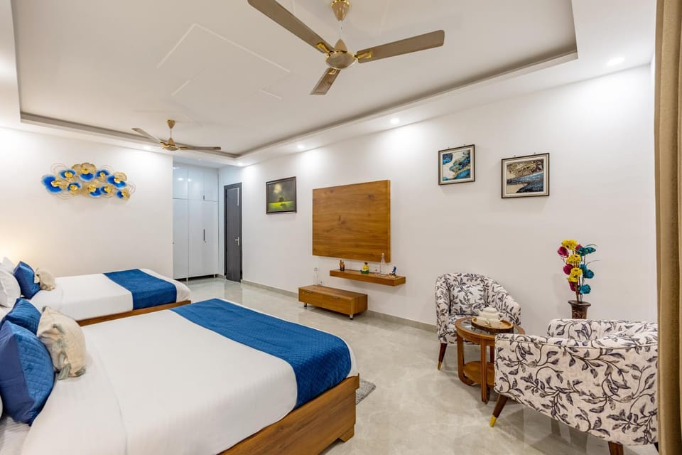 Bed, Photo of the whole room, Bedroom, air conditioner